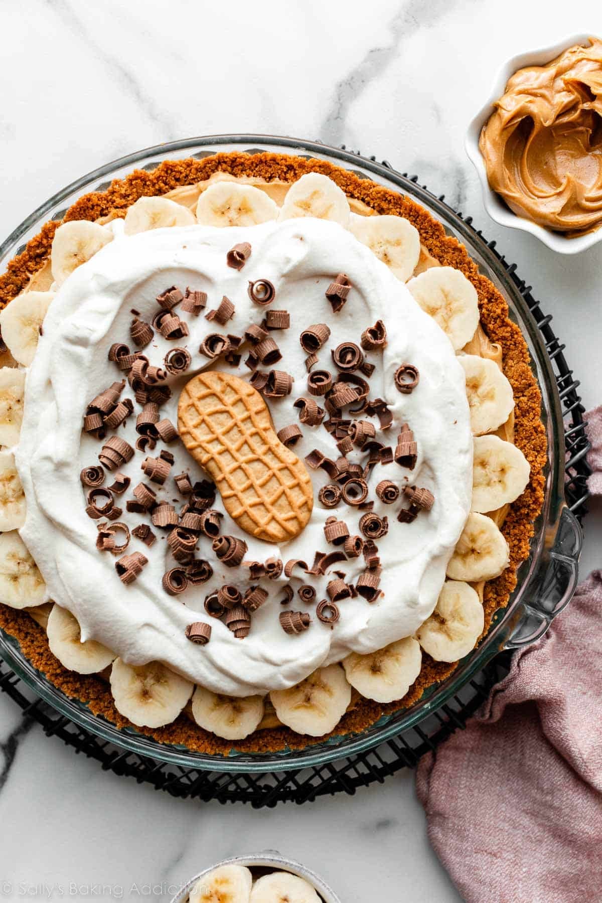 Decadent Peanut Butter Banana Cream Pie: A Crowd-Pleasing Treat